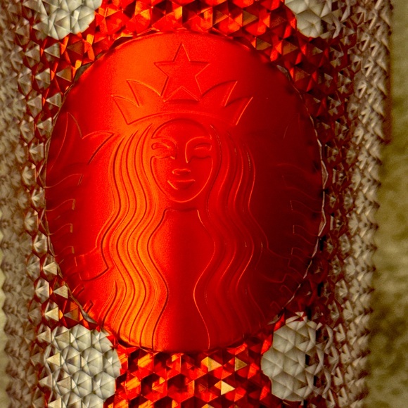 Disney X Starbucks Minnie Mouse Tumbler! - Picture 5 of 5